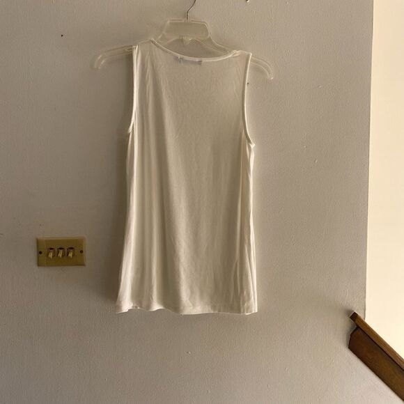 Doe & Rae white criss cross detail top size small - Picture 9 of 9